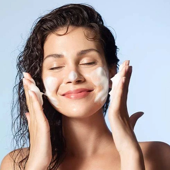 Face Wash & Cleansers